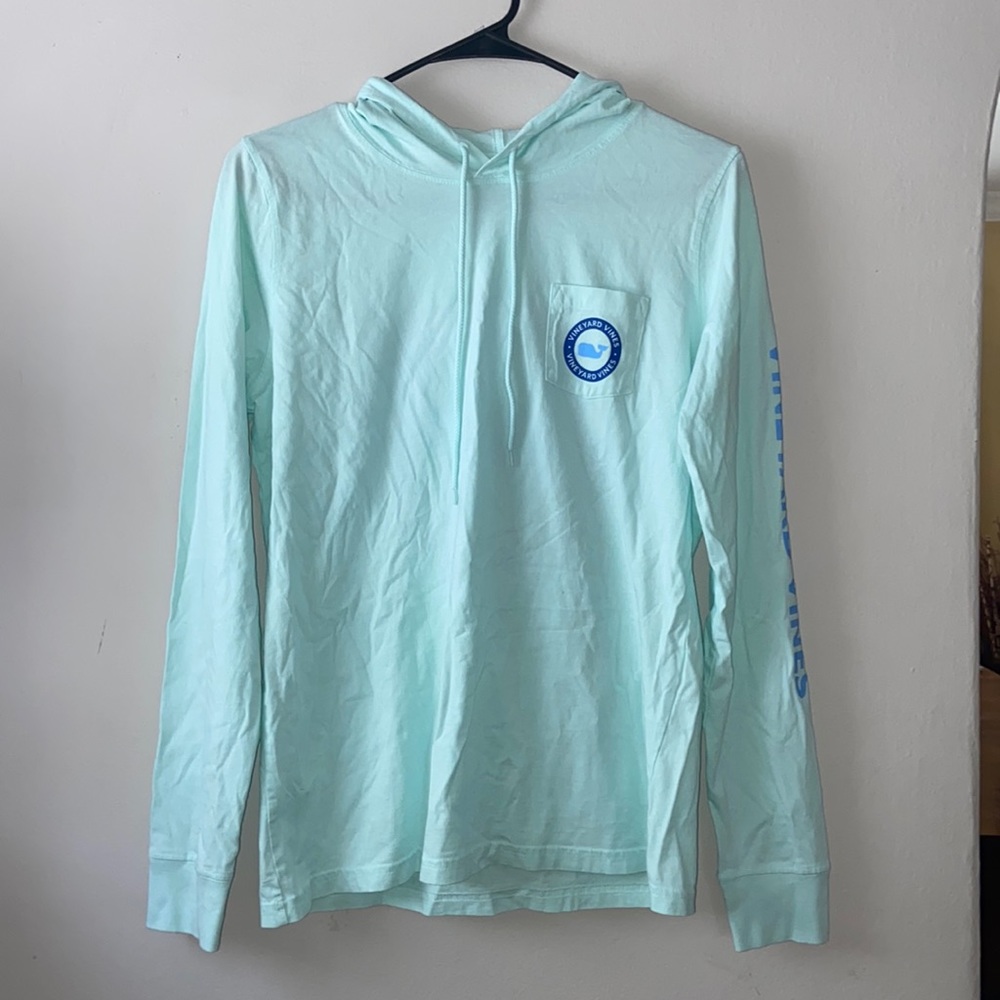 Vineyard Vines Long Sleeve Hooded Shirt!